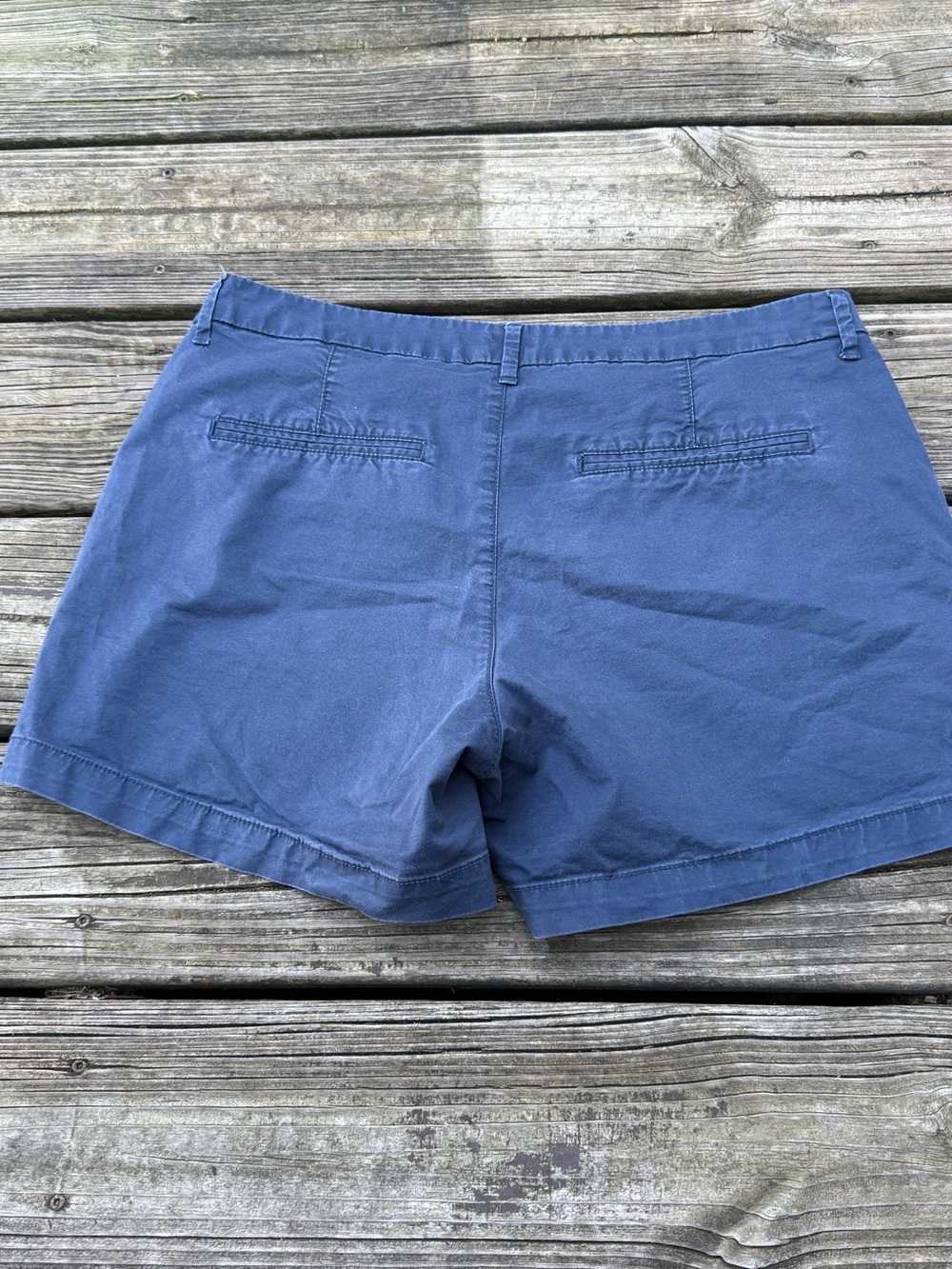 Old Navy Women's 12 Navy Blue Bermuda Shorts Blue - Picture 2 of 9